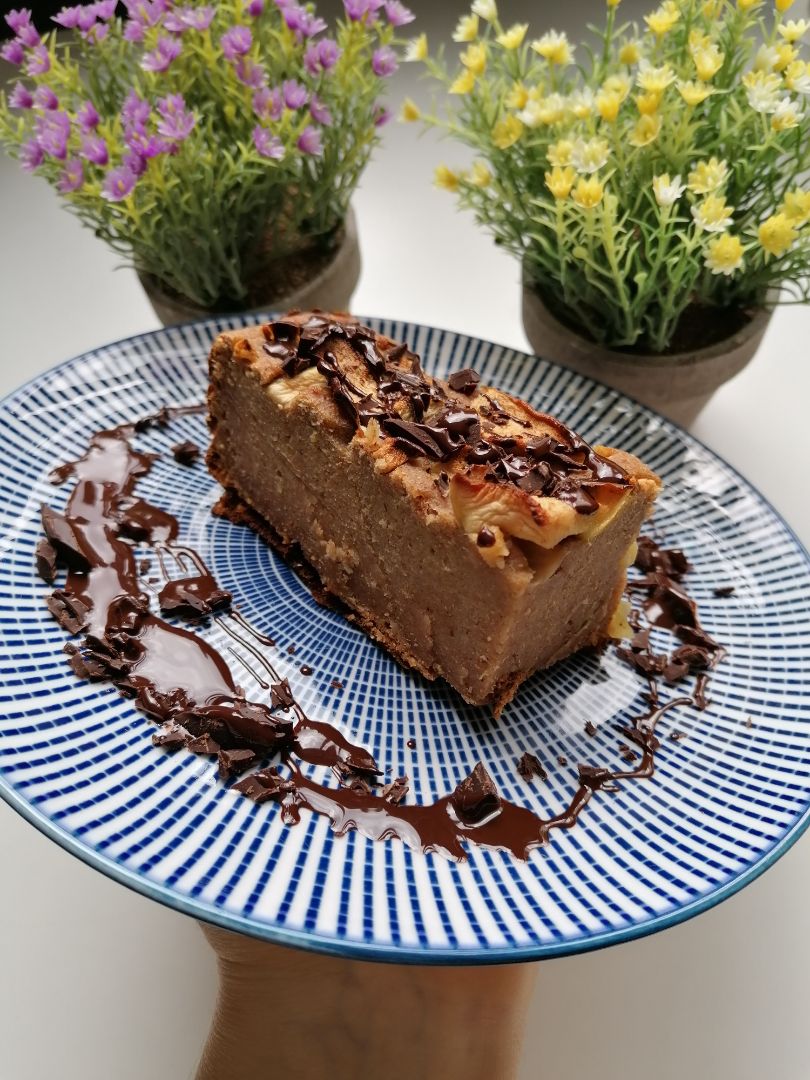 Bizcocho de manzana con dátiles y chocolate 85% Paso 5 Bizcocho de manzana con dátiles y chocolate 85% Paso 5