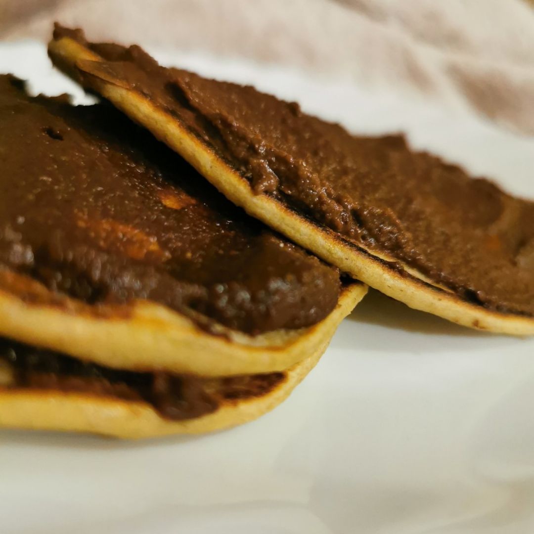 Tortitas caseras con crema de cacao Tortitas caseras con crema de cacao