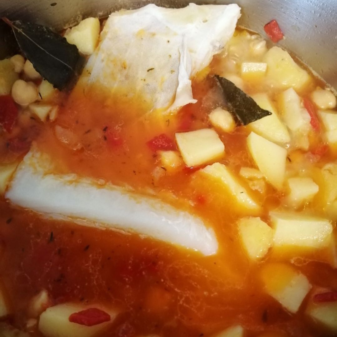 Guiso de garbanzos y bacalao Guiso de garbanzos y bacalao
