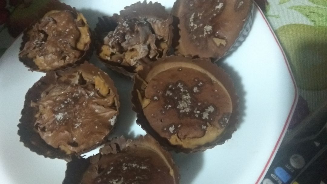 Reese's peanut butter cups Reese's peanut butter cups