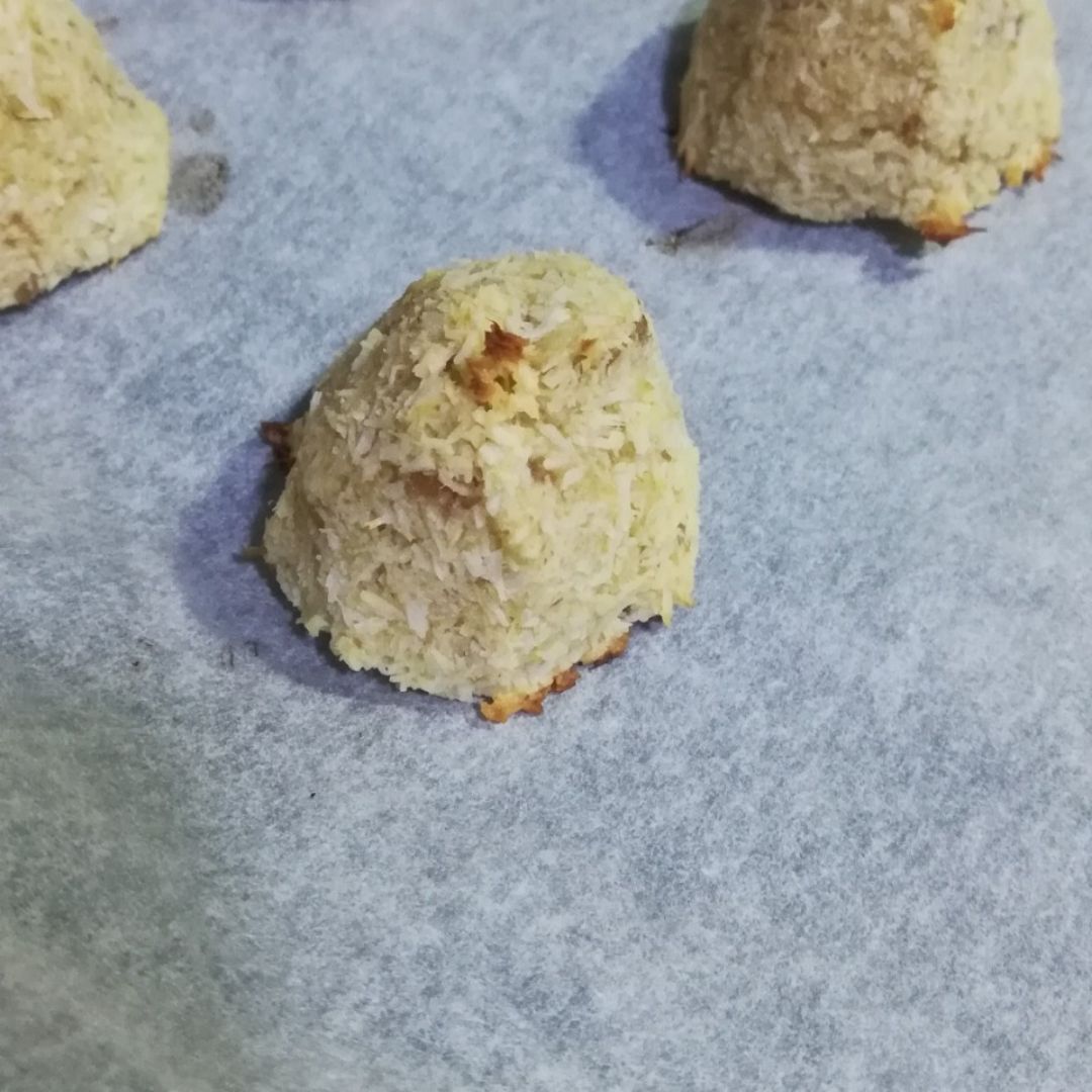 Dulces de coco navideños Paso 4 Dulces de coco navideños Paso 4