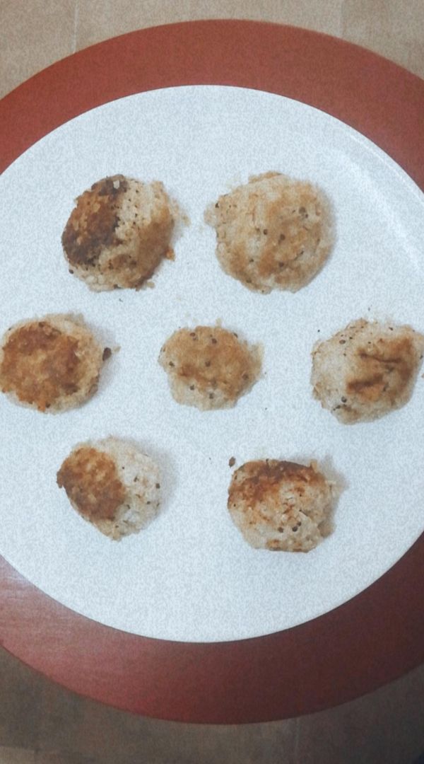 "Croquetas" de arroz y atún "Croquetas" de arroz y atún