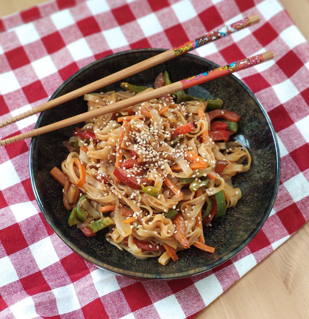 Pad thai con verduras Pad thai con verduras