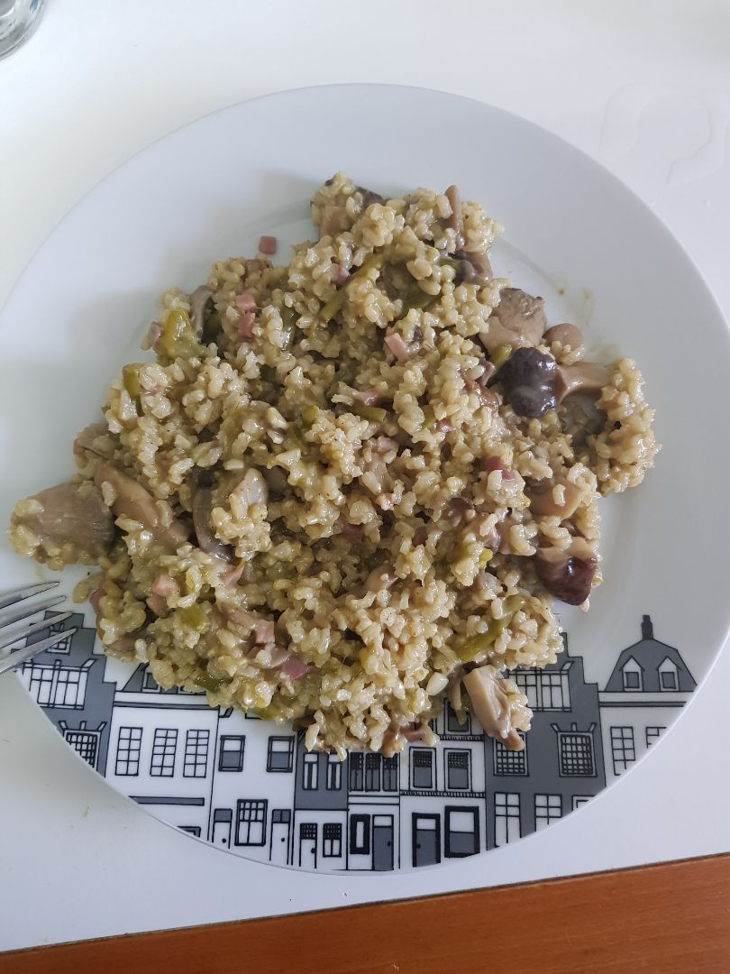 Risotto integral de setas, trigueros y jamón Risotto integral de setas, trigueros y jamón