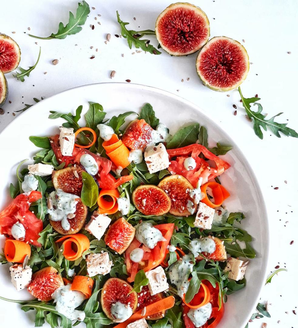 🥗ENSALADA DE HIGOS CON SALSA DE ALBAHACA🥗 🥗ENSALADA DE HIGOS CON SALSA DE ALBAHACA🥗
