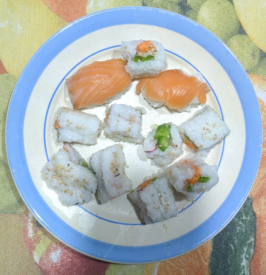 Sushi sin alga nori (nigiri, uramaki)