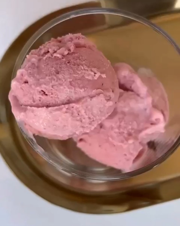 Helado de fresa y plátano sin azúcar añadido y sin lactosa Paso 6 Helado de fresa y plátano sin azúcar añadido y sin lactosa Paso 6