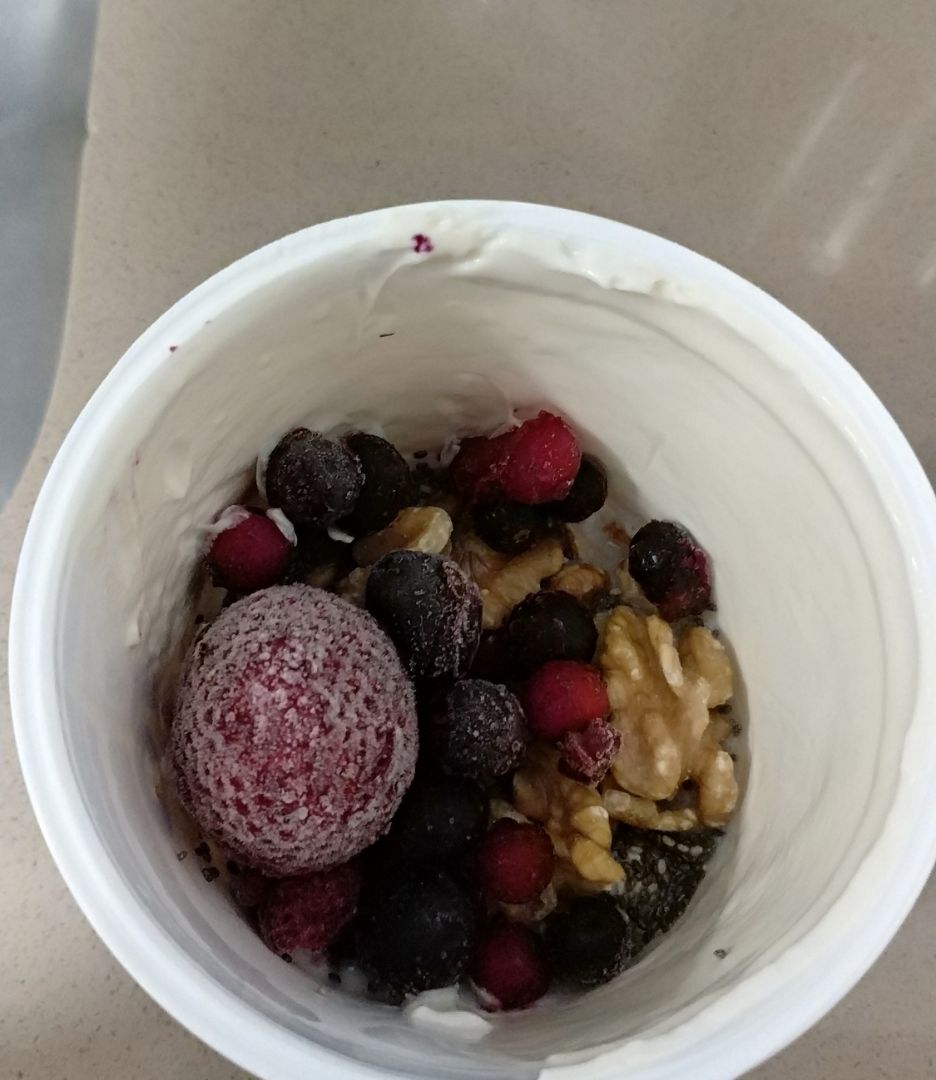 Yogurt de Soja Coco con frutos rojos y secos Yogurt de Soja Coco con frutos rojos y secos