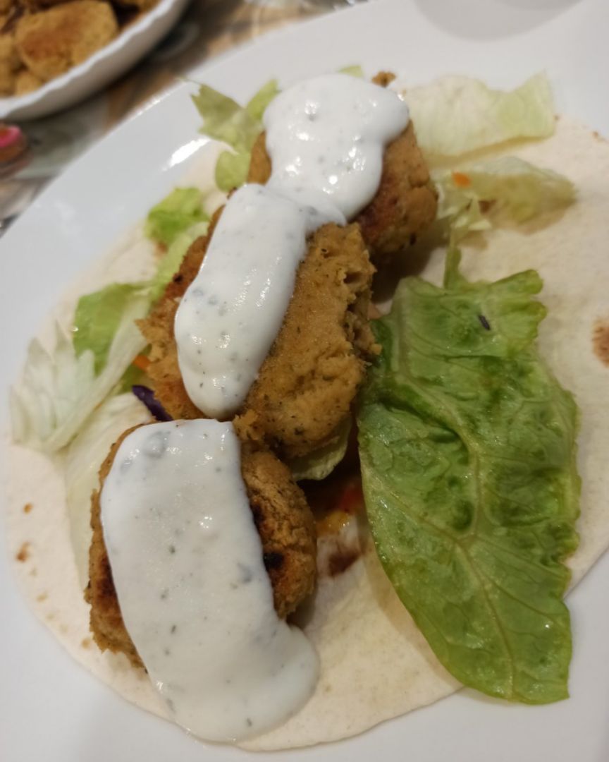 Falafel con salsa de yogurt Falafel con salsa de yogurt
