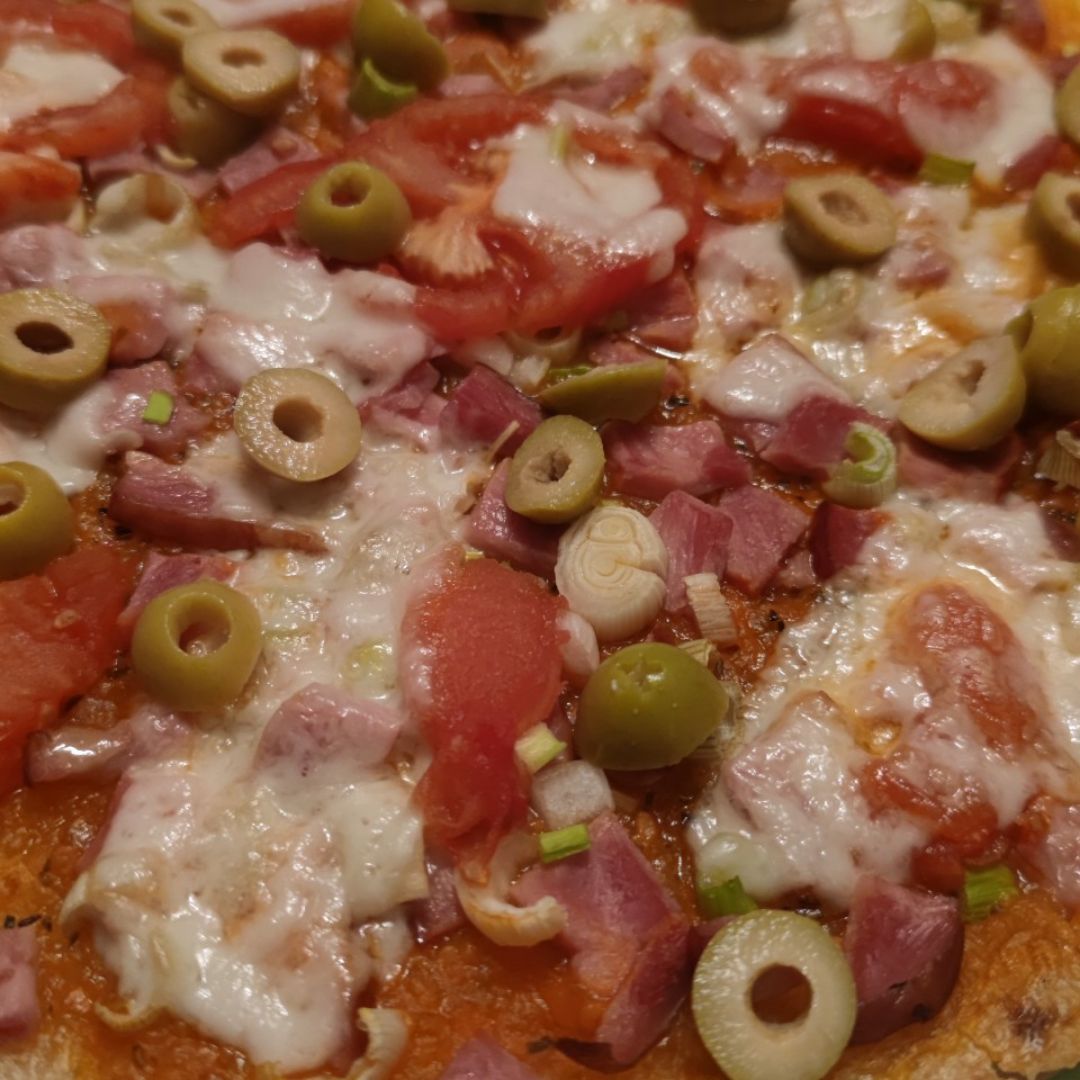 Pizza de yuca con lacón Paso 3 Pizza de yuca con lacón Paso 3