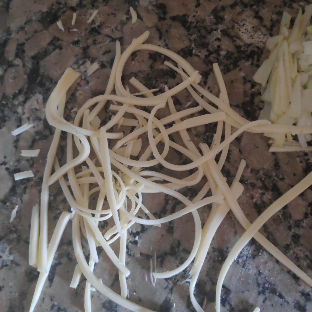 Fettucinne el hermano feo de Alberto con cosas Paso 7