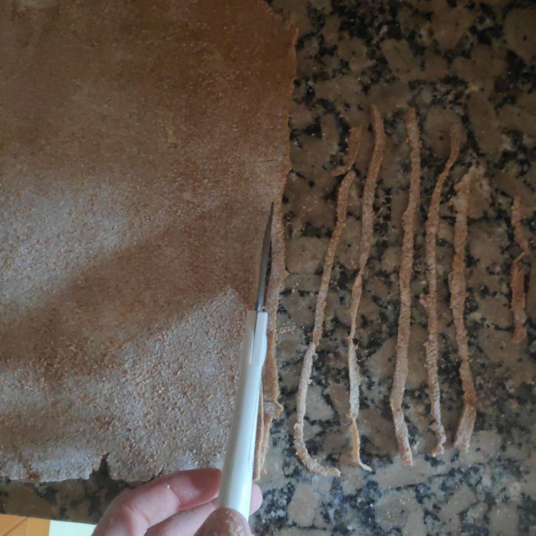 Fettucinne el hermano feo de Alberto con cosas Paso 15