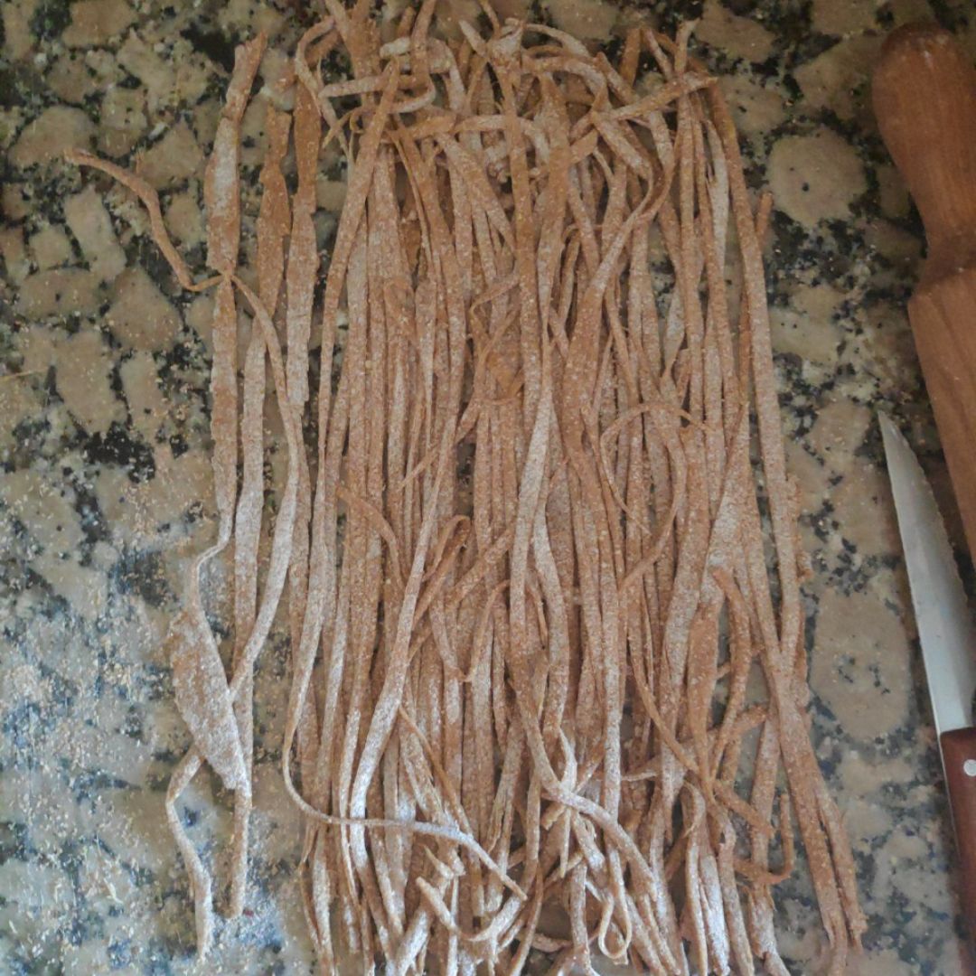 Fettucinne el hermano feo de Alberto con cosas Paso 16