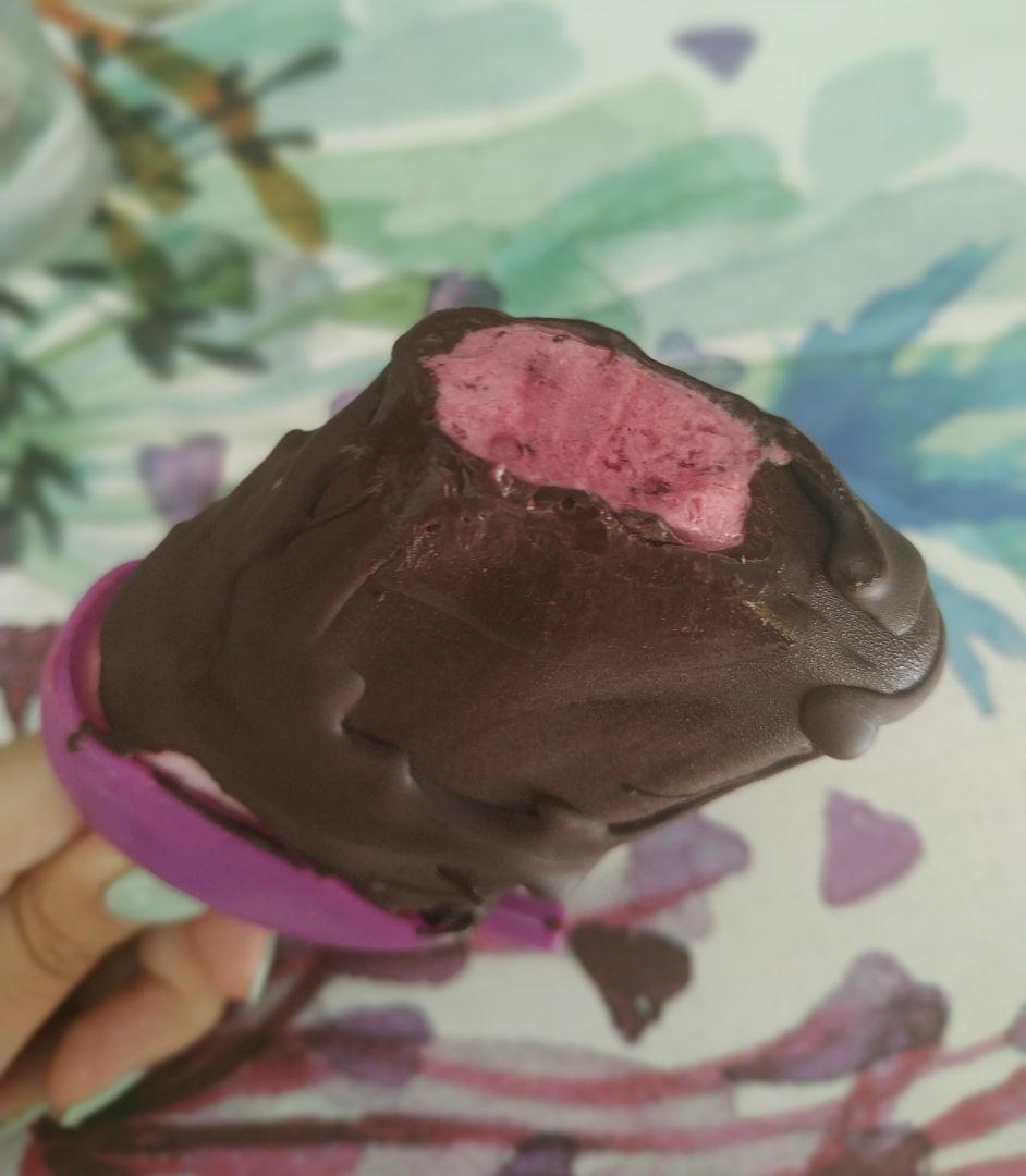Helado de frutos rojos