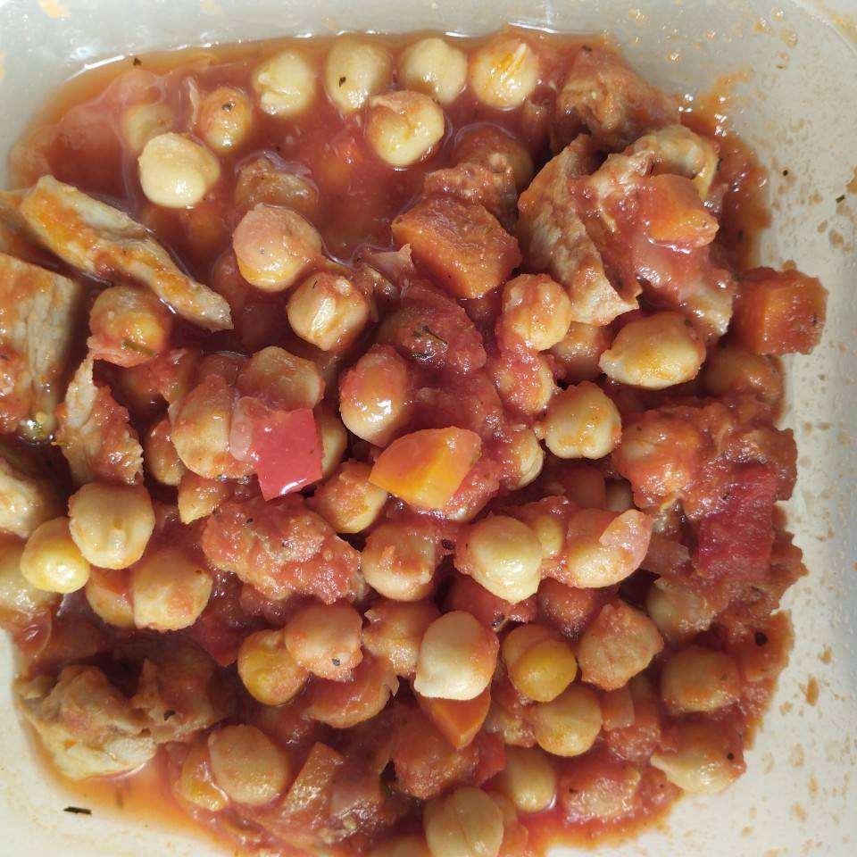 Garbanzos con salsa de tomate Garbanzos con salsa de tomate