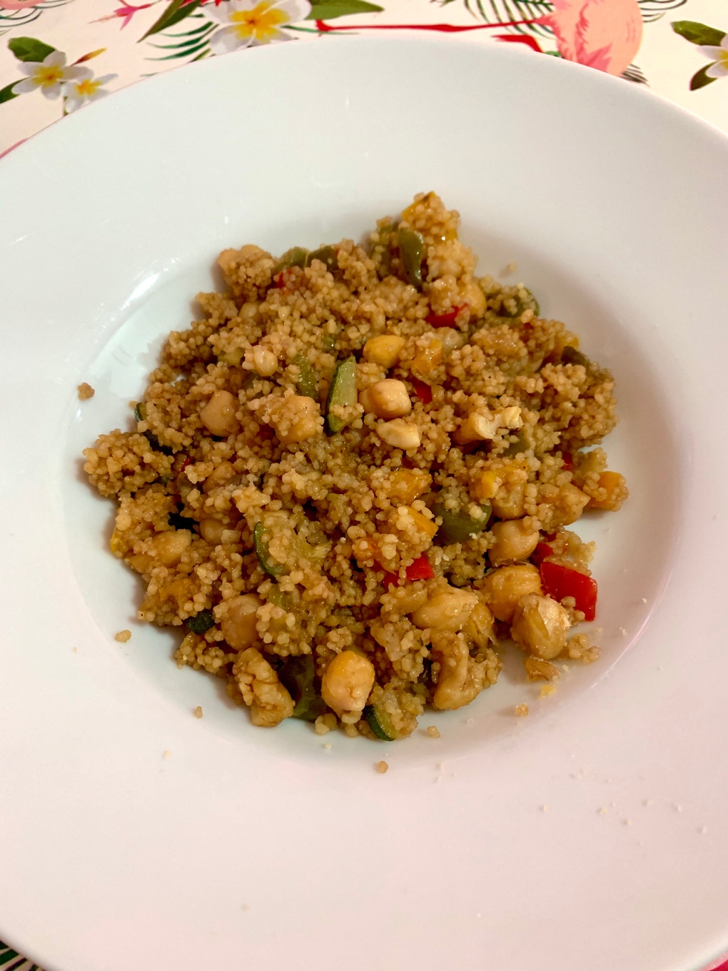 Quinoa con garbanzos y verduras Quinoa con garbanzos y verduras