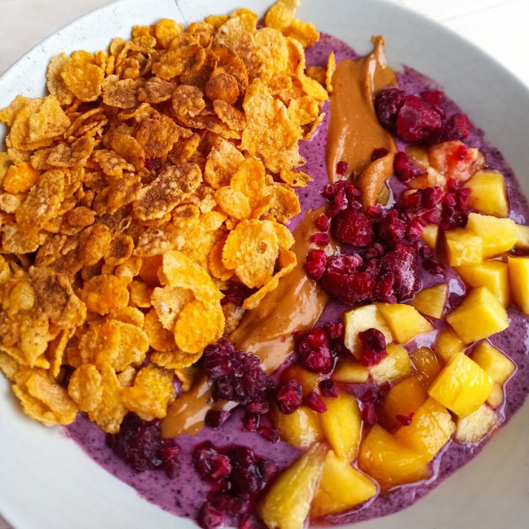 🥣 Açaí bowl con fruta variada 💜 Paso 1 🥣 Açaí bowl con fruta variada 💜 Paso 1