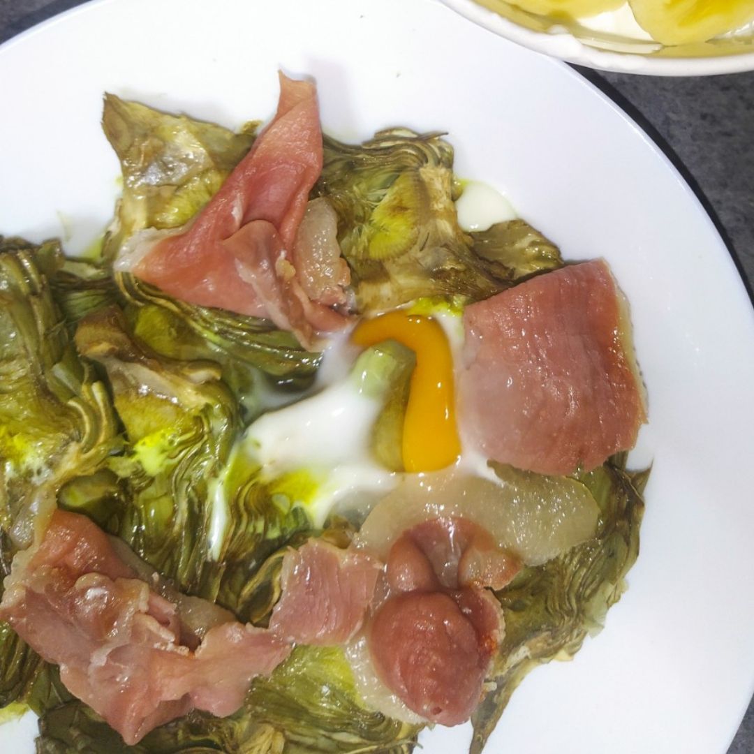 Alcachofa al microondas con jamón y huevo Alcachofa al microondas con jamón y huevo