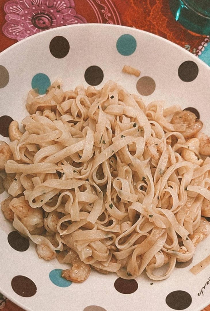 Noodles de arroz al curry con gambas y anacardos 🍜 Noodles de arroz al curry con gambas y anacardos 🍜