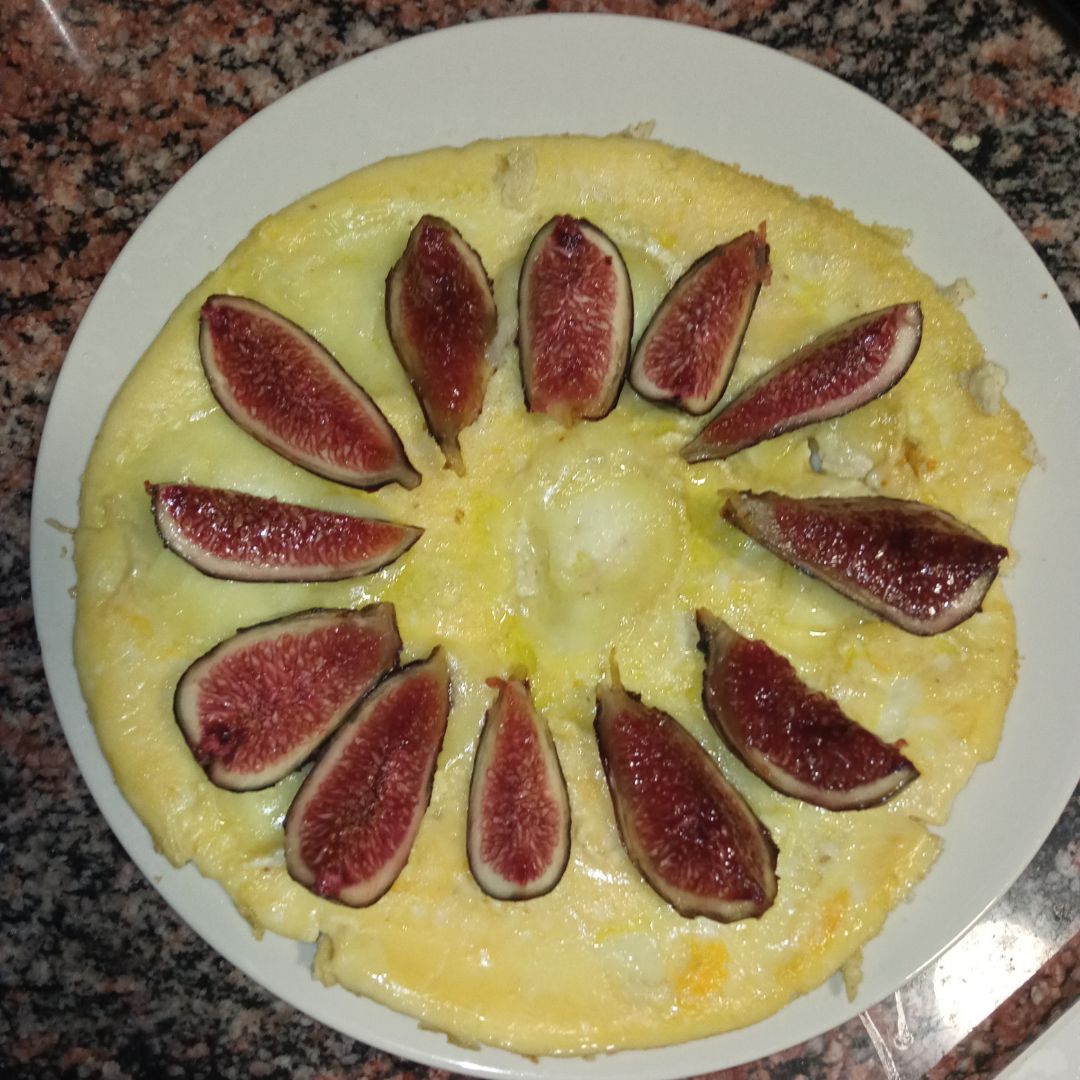 Tortilla con queso de cabra e higos 🍳🐐 Tortilla con queso de cabra e higos 🍳🐐