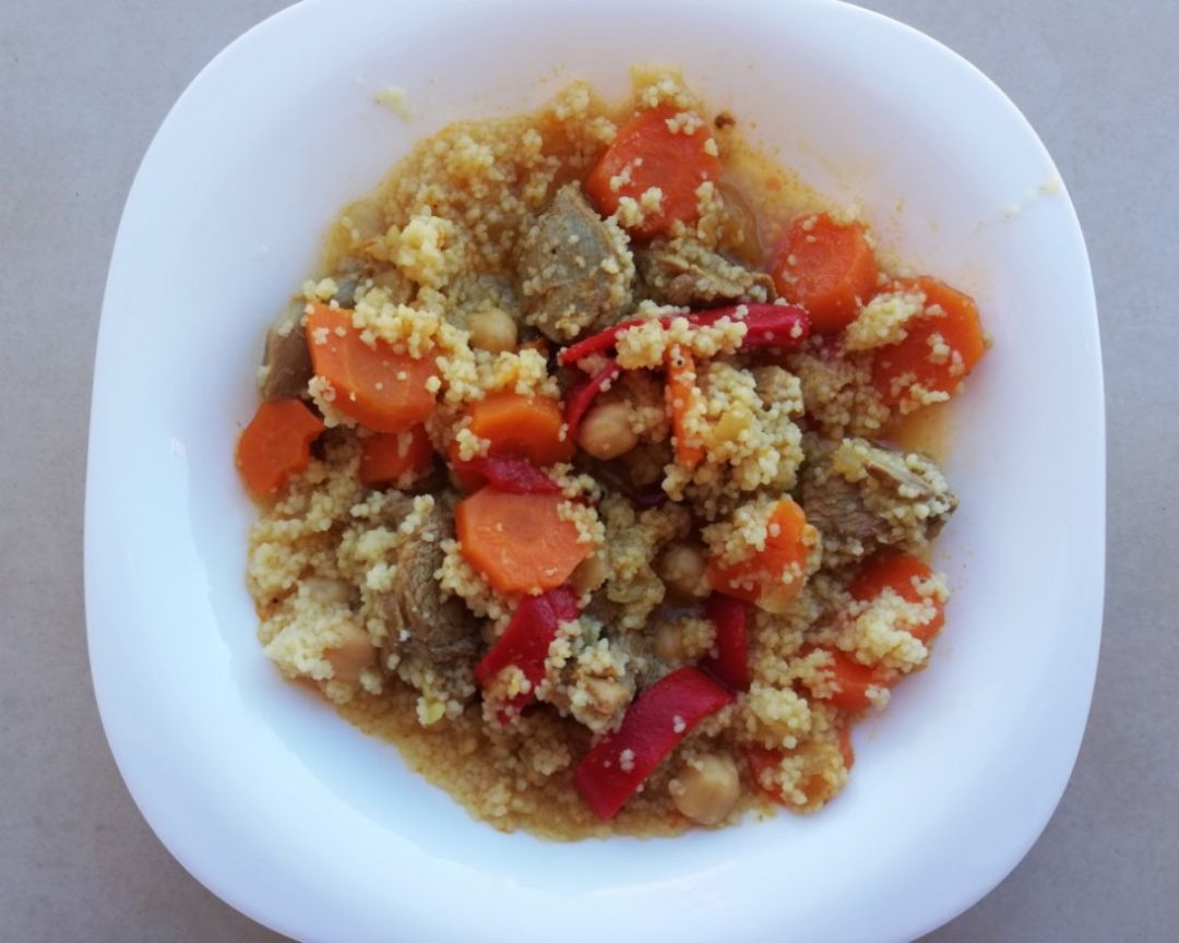 Estofado de pavo con cous cous y verduras