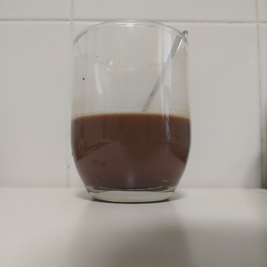 Café con cacao y bebida vegetal