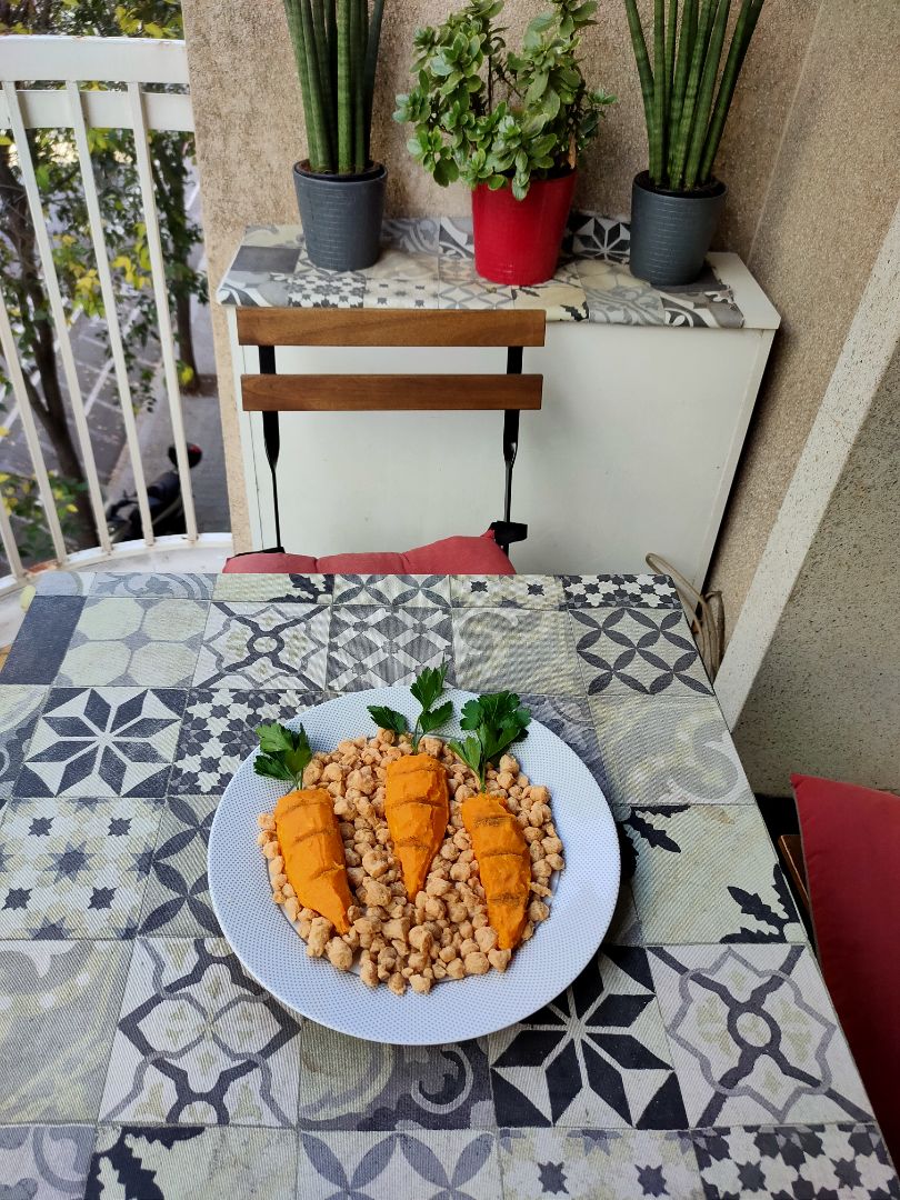 Trampantojo: Pollo con crema de naranja y boniato sobre soja texturizada Paso 9 Trampantojo: Pollo con crema de naranja y boniato sobre soja texturizada Paso 9