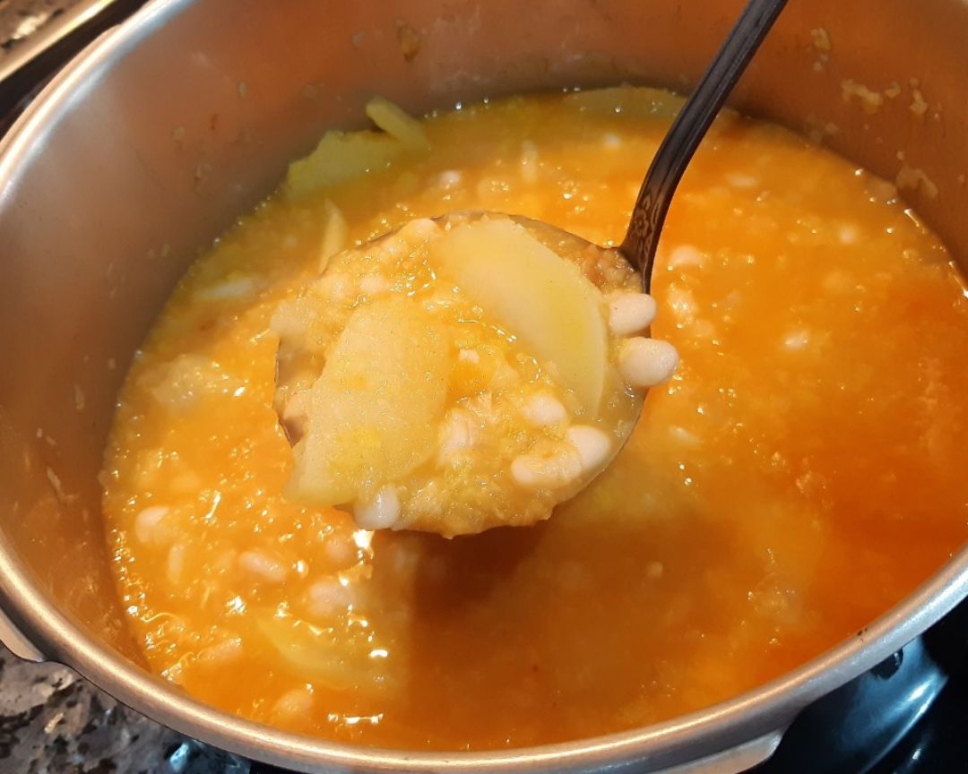 Puchero de judías blancas sanito Puchero de judías blancas sanito