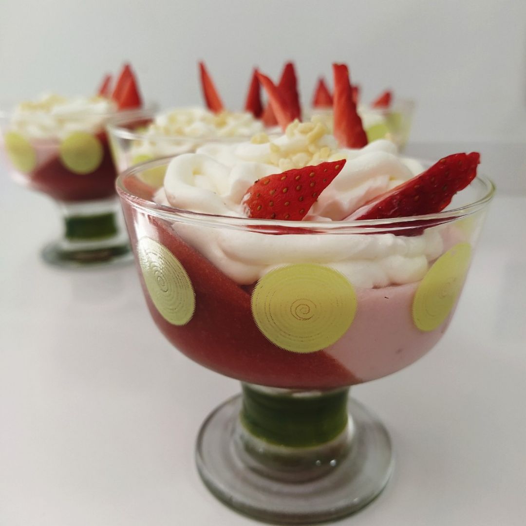 Copazo de fresas 🍓 y Nata Paso 1 Copazo de fresas 🍓 y Nata Paso 1
