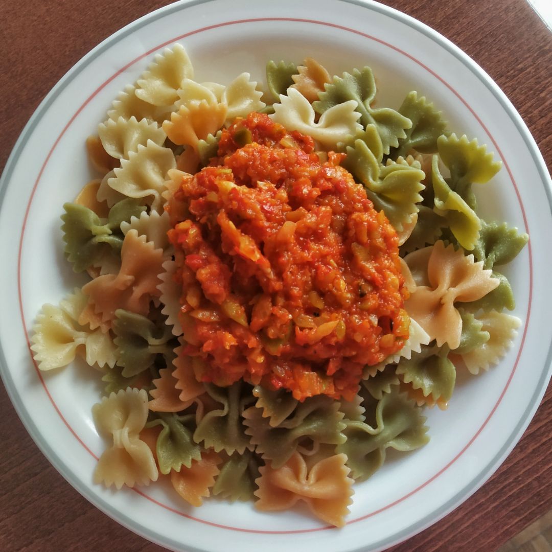 Pasta con "pisto" Pasta con "pisto"