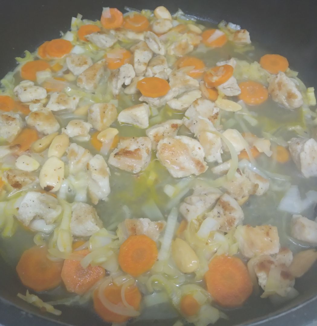 Pollo guisado con verduras 🍗 Paso 3 Pollo guisado con verduras 🍗 Paso 3