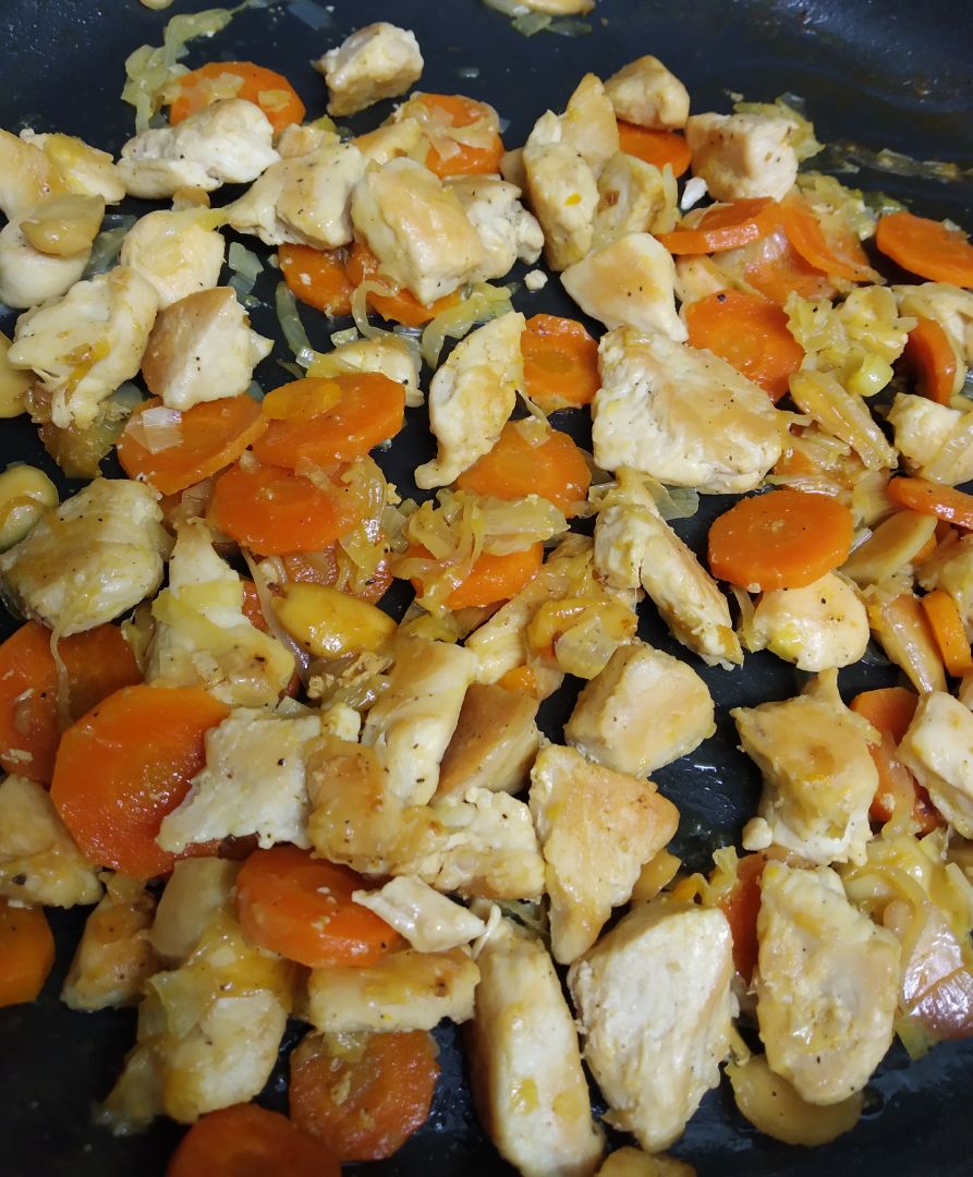 Pollo guisado con verduras 🍗 Paso 4 Pollo guisado con verduras 🍗 Paso 4