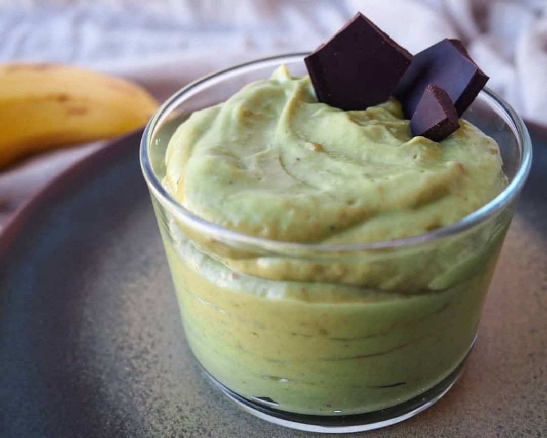 MOUSSE DE AGUACATE Y PLÁTANO 