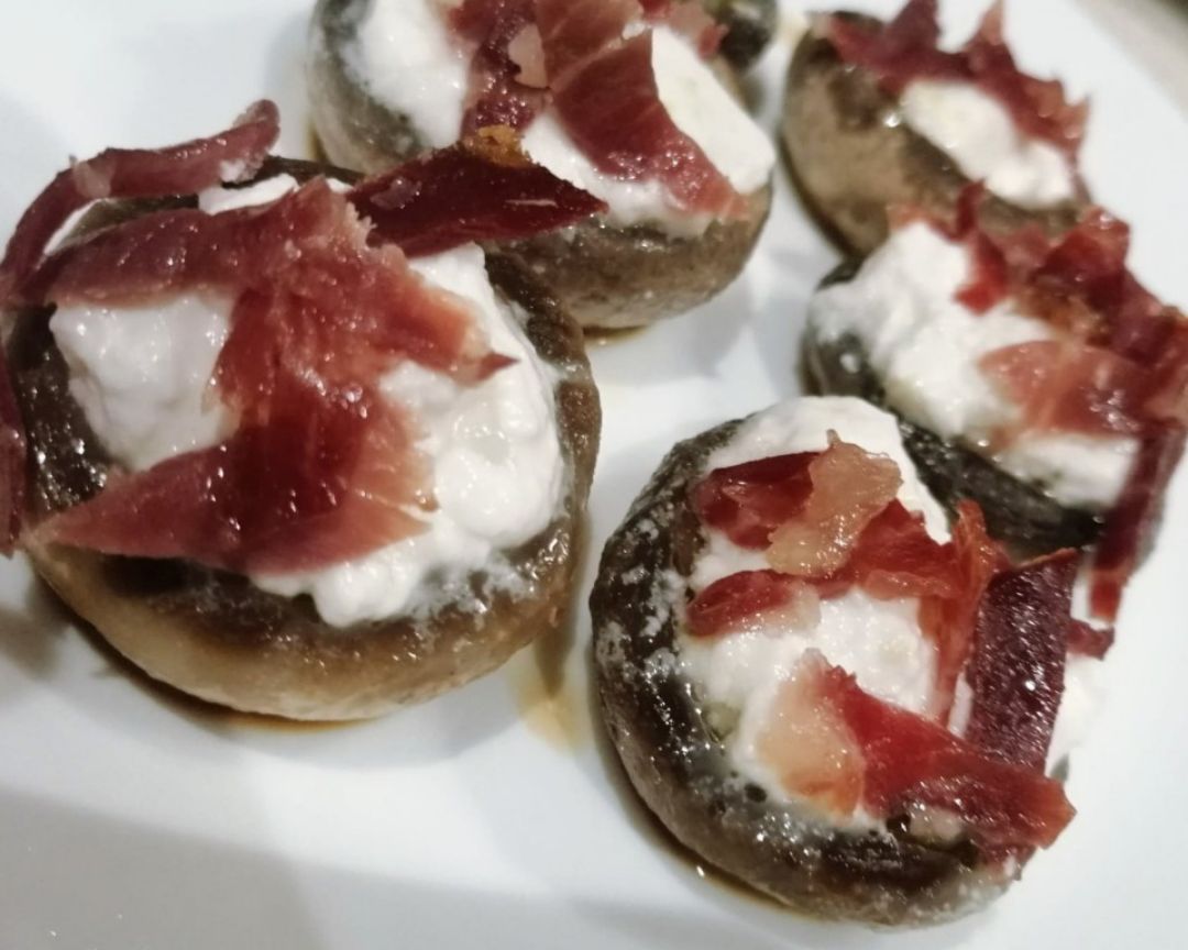 Champiñones rellenos 