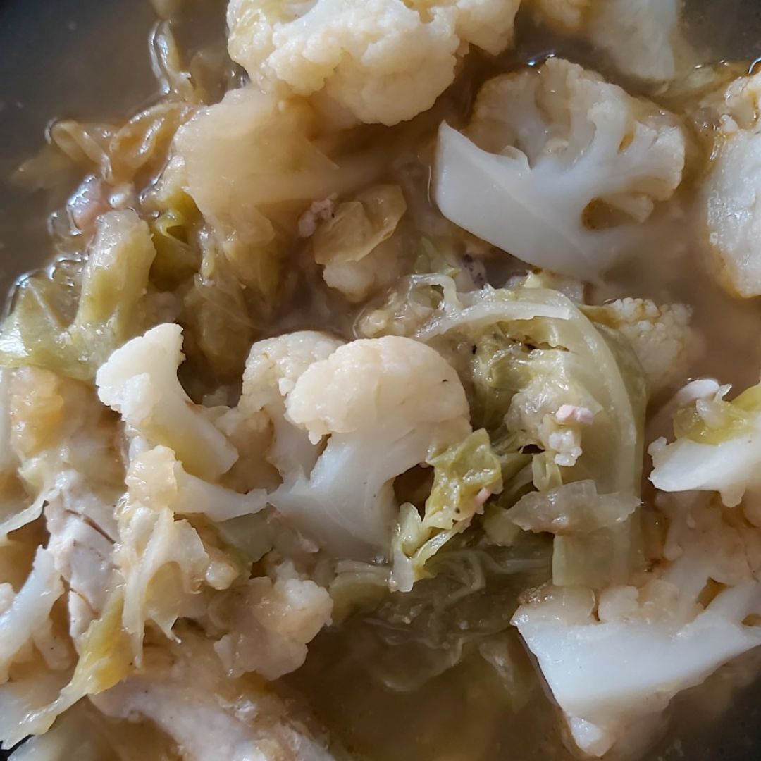 Pechuga de pollo con col y coliflor Pechuga de pollo con col y coliflor