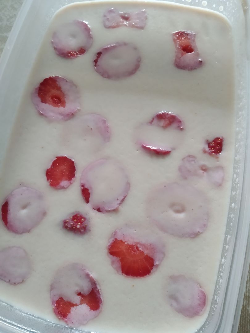 Tarta de queso con plátano y fresas Tarta de queso con plátano y fresas