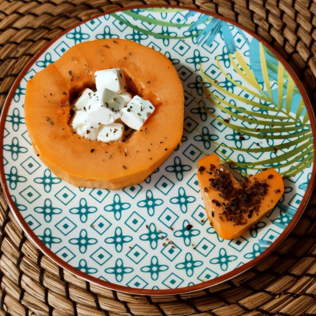 Papaya con queso feta Papaya con queso feta