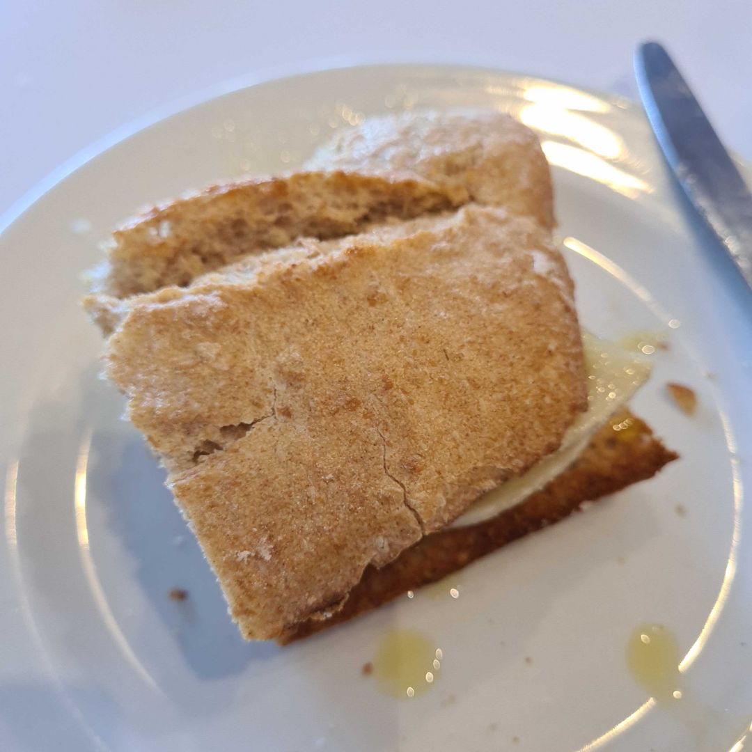 Tostada de centeno con queso curado