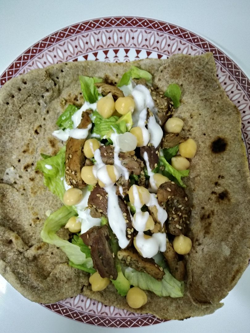 Fajita de pollo y salsa de yogur Fajita de pollo y salsa de yogur