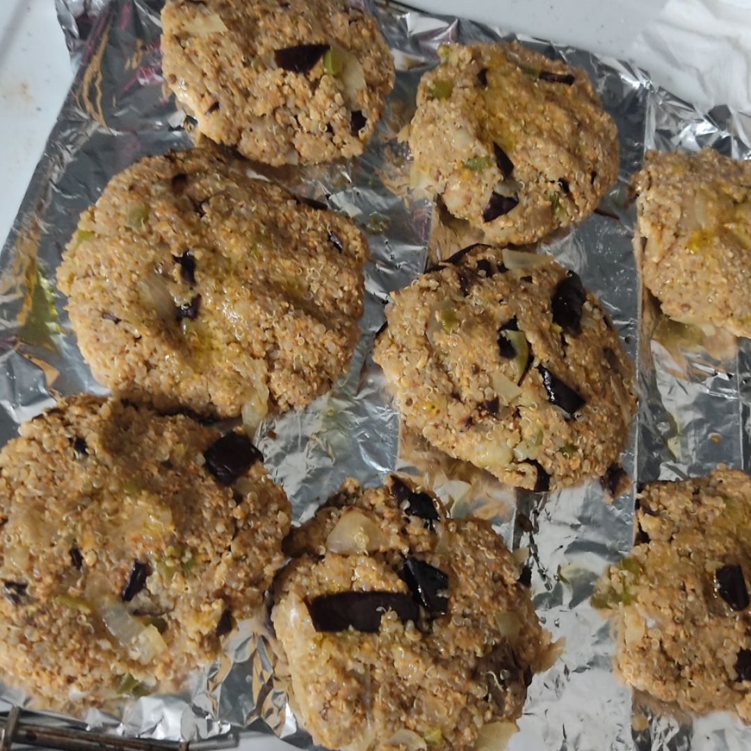 Hamburguesas de berenjena y quinoa Paso 6 Hamburguesas de berenjena y quinoa Paso 6