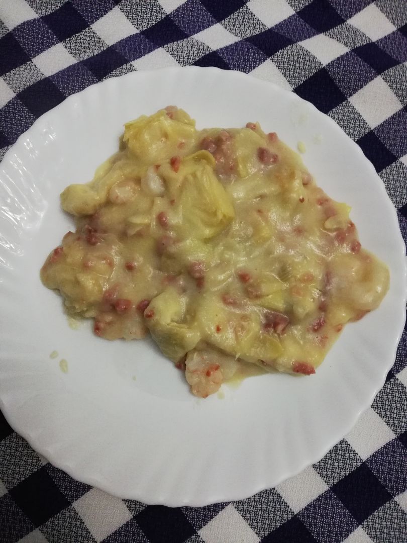 Alcachofas con jamón y gambas Alcachofas con jamón y gambas