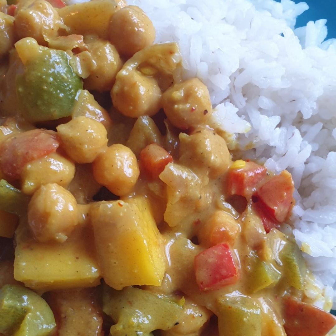 Guiso de mango al curry con garbanzos Paso 4 Guiso de mango al curry con garbanzos Paso 4