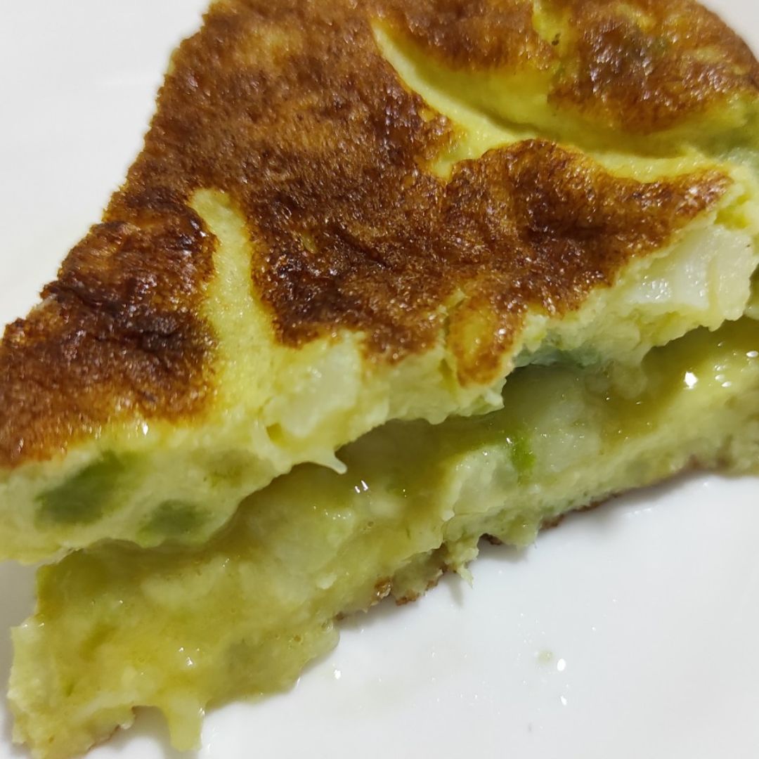 Tortilla de bacalao y pimiento verde
