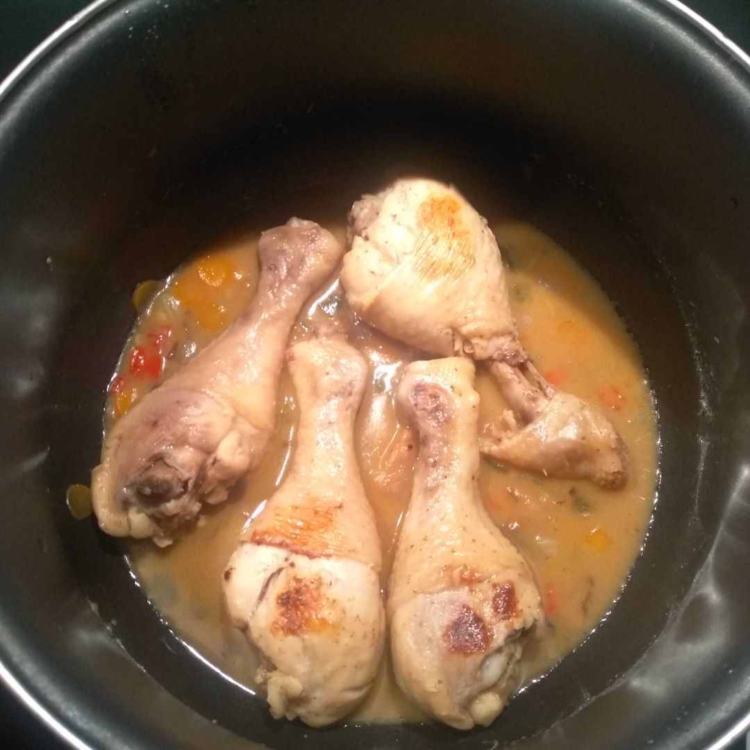 Pollo guisado