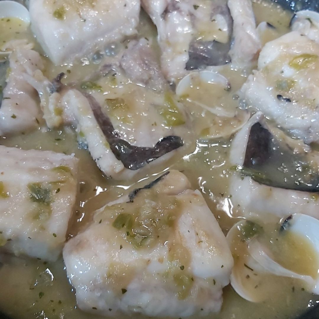 Merluza en salsa verde 👶🎄 Merluza en salsa verde 👶🎄