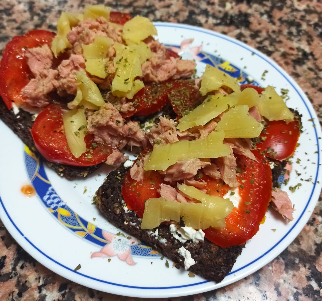 Tostada mediterránea