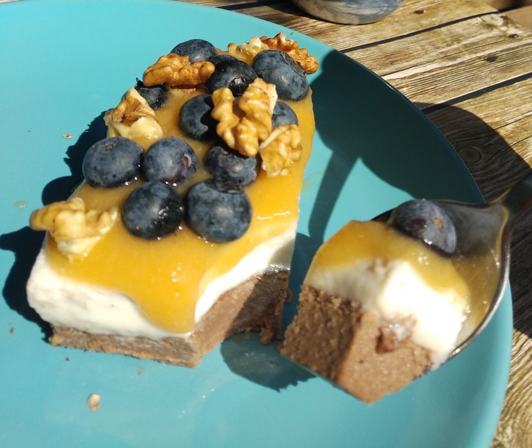 Tarta de queso y mango