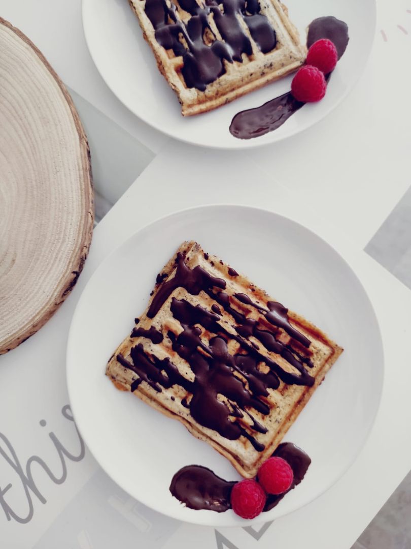 Gofres saludables de avena, plátano y chocolate 🍌🍫🧇