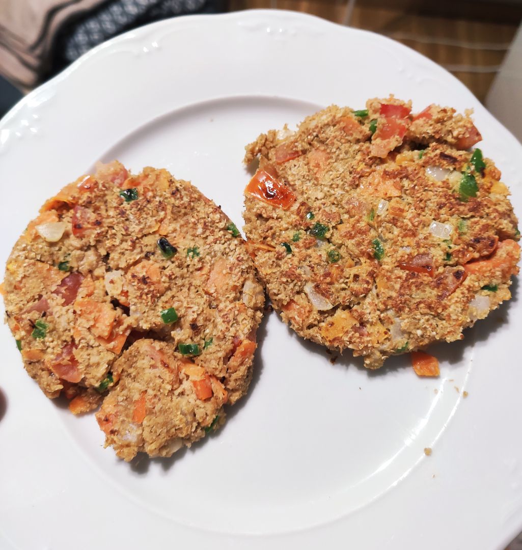 Hamburguesas de zanahoria y verduras Hamburguesas de zanahoria y verduras