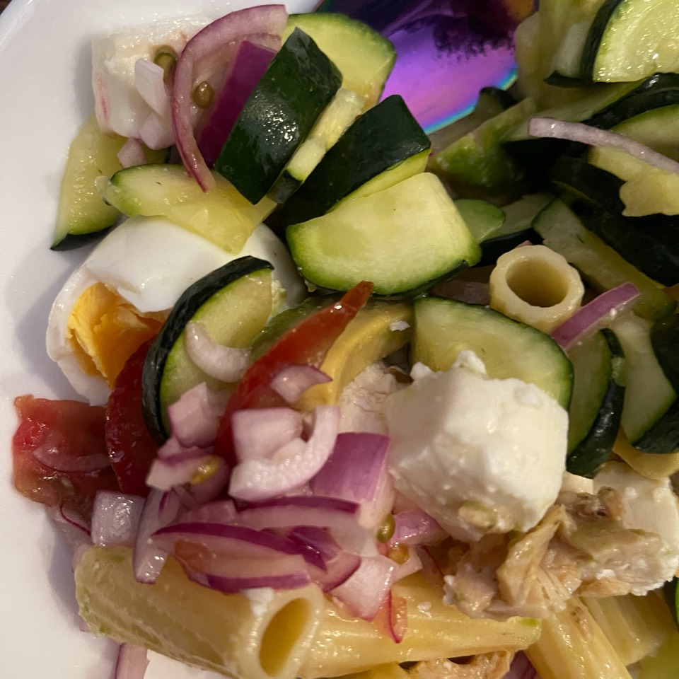 Pasta con verduras y proteínas Pasta con verduras y proteínas
